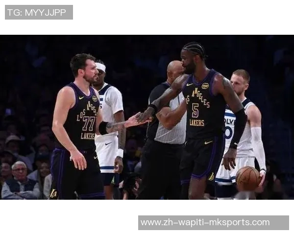 湖人球迷狂喜，与球队化学反应适当敏捷，三大主力减负气势正盛！